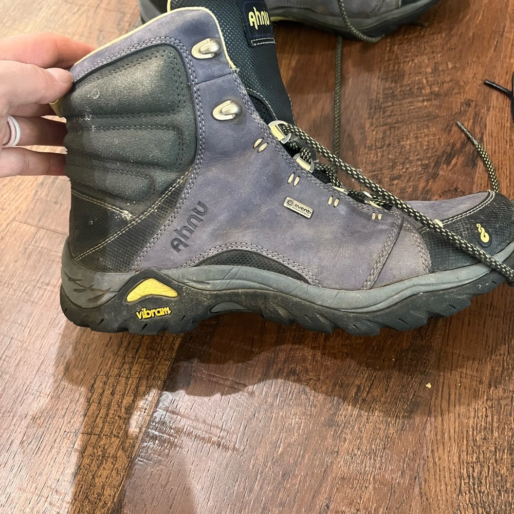 Ahnu Hiking boots size 7